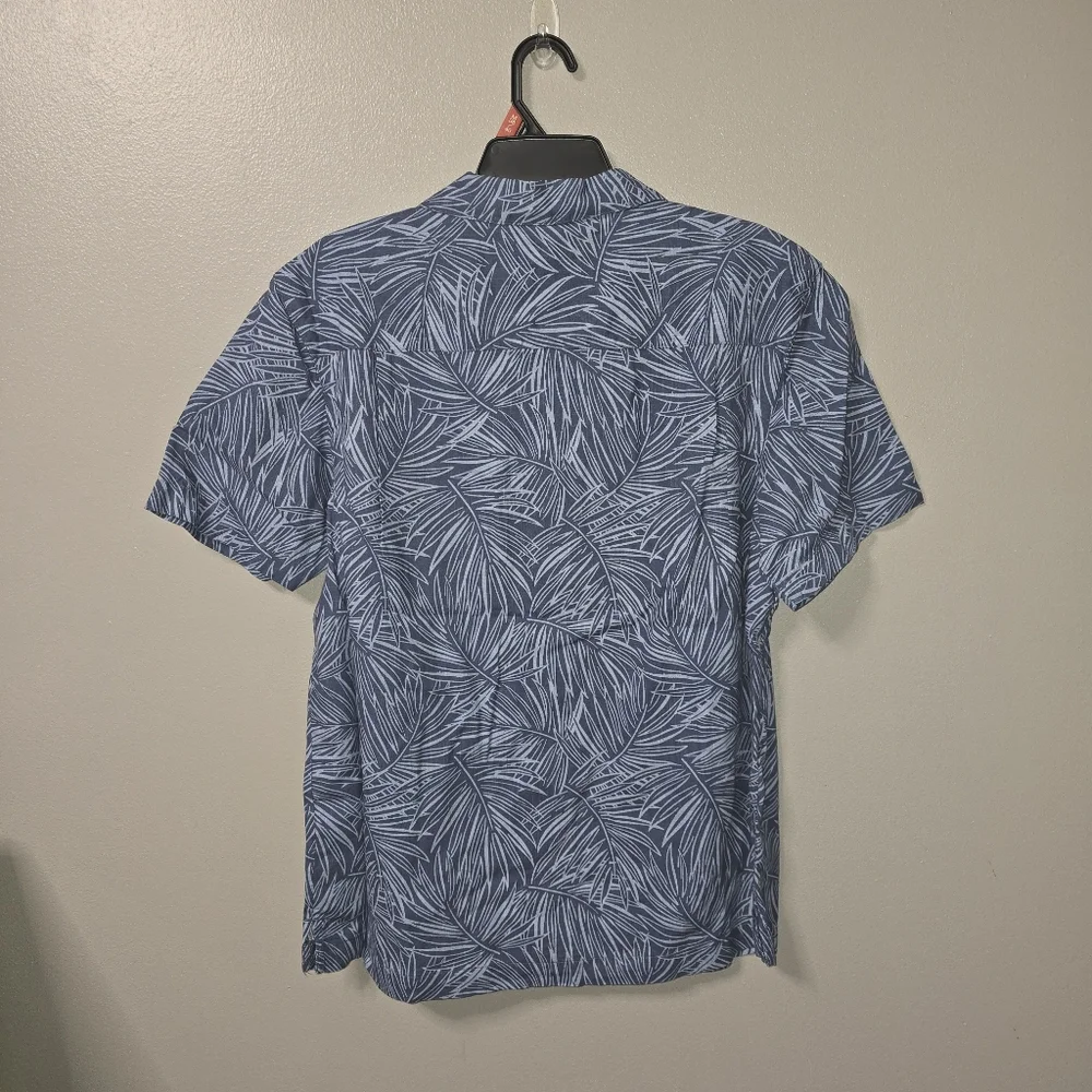 George Men's Medium (38-40) Button Down Camp Shirt New w/ Tags! - Picture 2 of 5